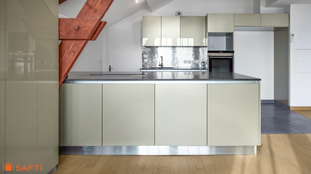 découvrez des cuisines élégantes à 92340 : design moderne, matériaux de qualité et aménagement sur mesure pour sublimer votre intérieur.