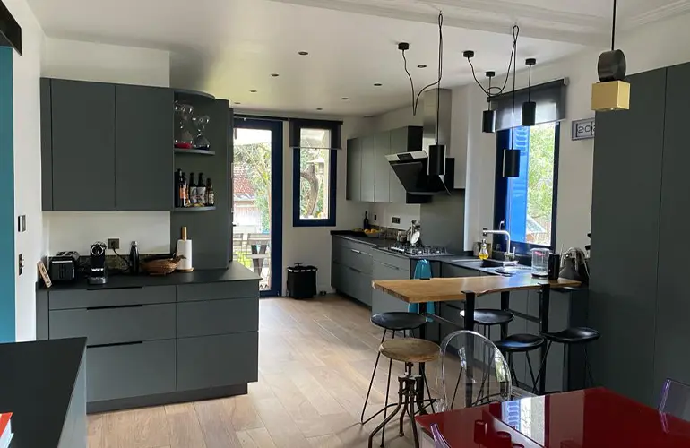 obtenez rapidement un devis personnalisé pour la création ou la rénovation de votre cuisine à bourg-la-reine. comparez les tarifs et services des professionnels locaux pour une cuisine sur mesure adaptée à vos besoins.
