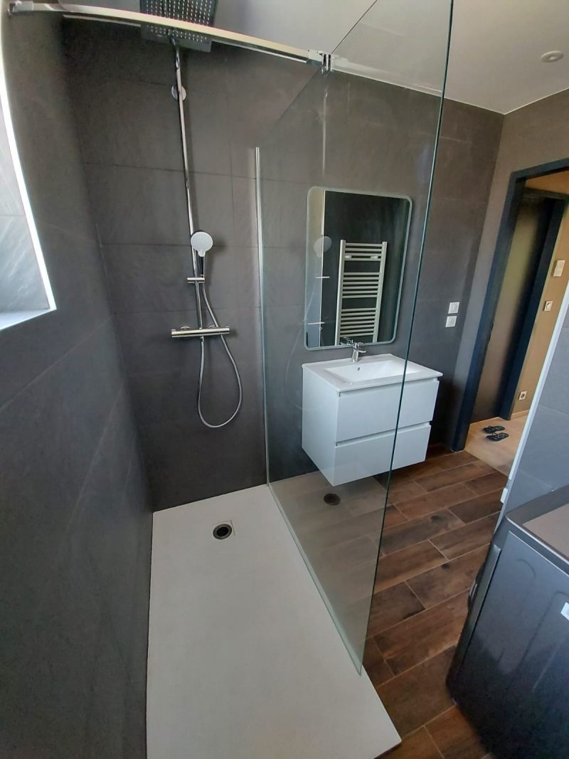 d&eacute;couvrez nos solutions de douche italienne &agrave; bourg-la-reine : installation sur-mesure, design moderne et mat&eacute;riaux de qualit&eacute; pour allier confort et &eacute;l&eacute;gance &agrave; votre salle de bain.