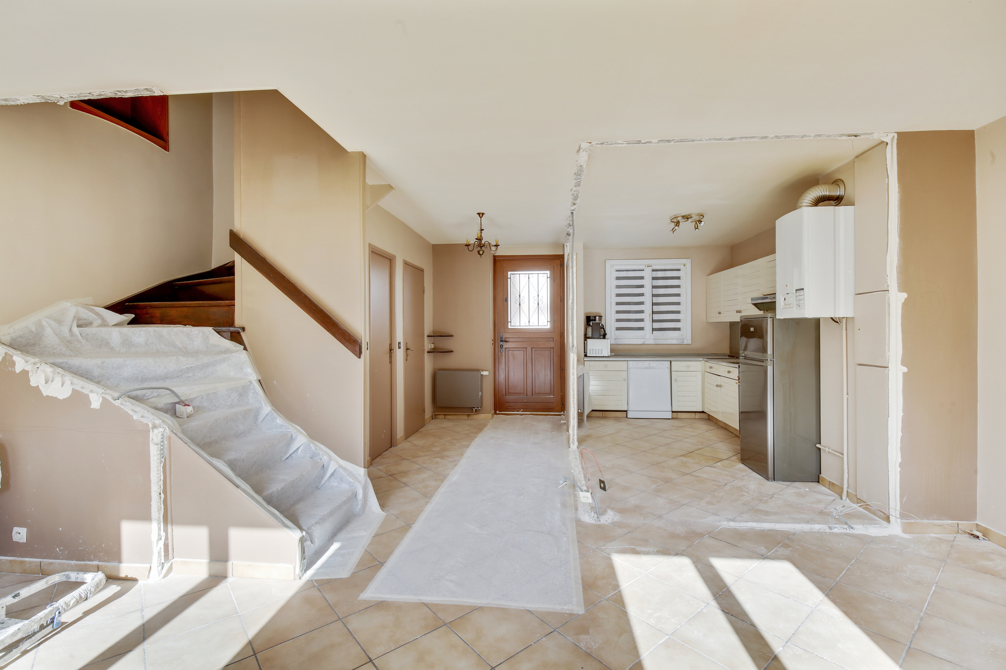 d&eacute;couvrez nos conseils et solutions pour r&eacute;ussir votre r&eacute;novation ! transformez votre int&eacute;rieur ou ext&eacute;rieur gr&acirc;ce &agrave; des astuces pratiques, des id&eacute;es design et les derni&egrave;res tendances. des experts vous accompagnent pour tous vos projets, des petits travaux aux grandes transformations.