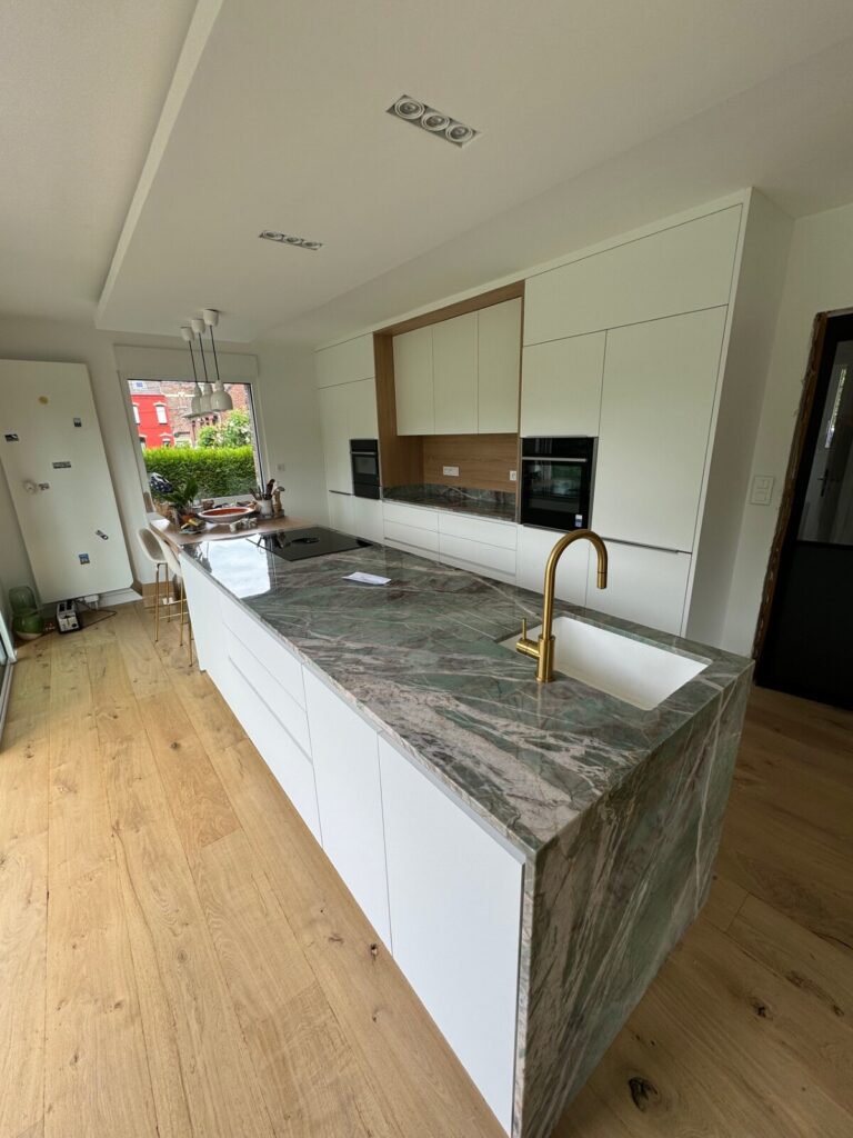 d&eacute;couvrez nos solutions pour une r&eacute;novation de cuisine &eacute;conomique &agrave; 92340 : id&eacute;es, astuces et professionnels locaux pour transformer votre espace sans d&eacute;passer votre budget.