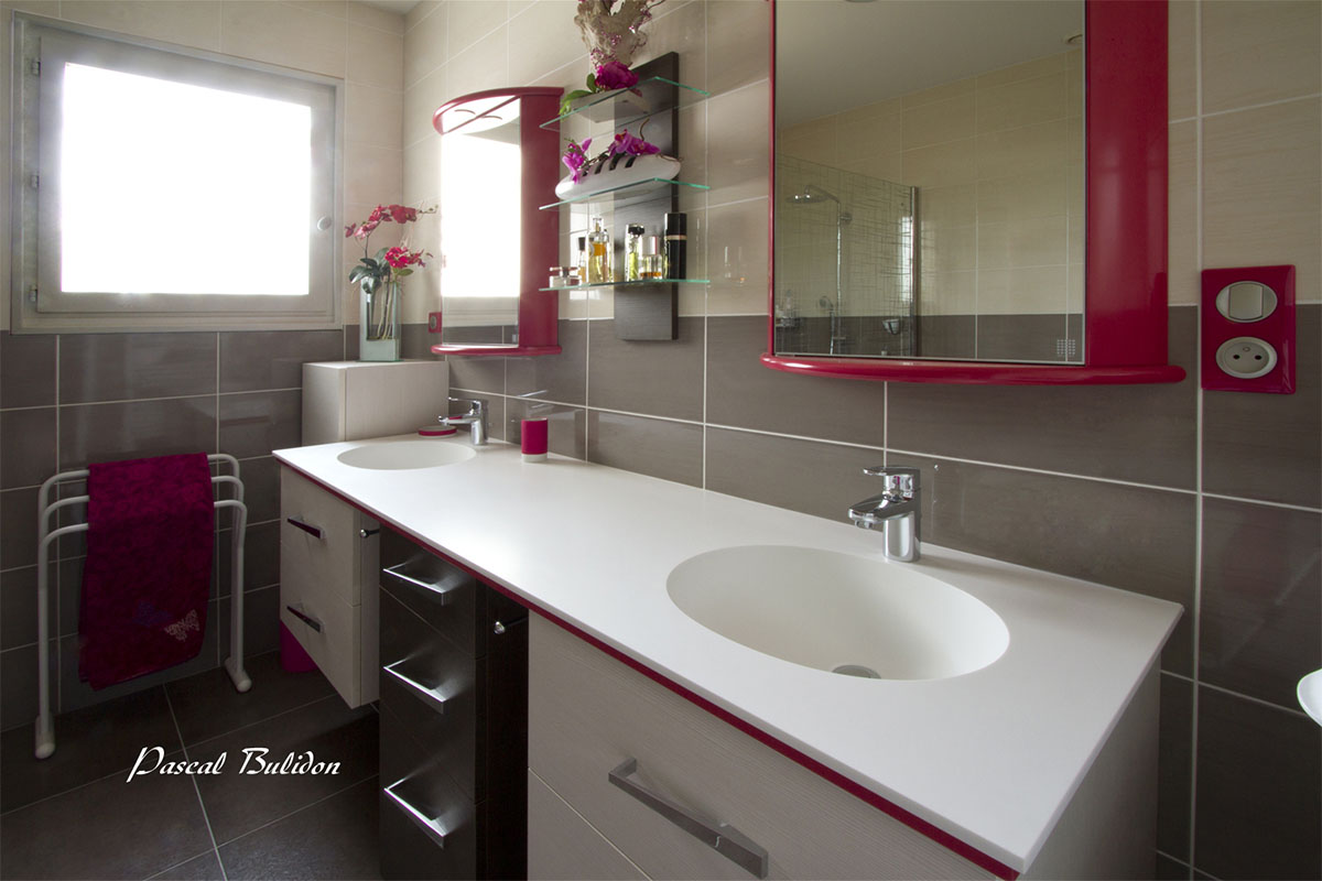 vous souhaitez r&eacute;nover votre salle de bains &agrave; bourg-la-reine ? d&eacute;couvrez nos solutions sur-mesure pour une salle de bains moderne, fonctionnelle et &eacute;l&eacute;gante. devis gratuit et accompagnement personnalis&eacute;.