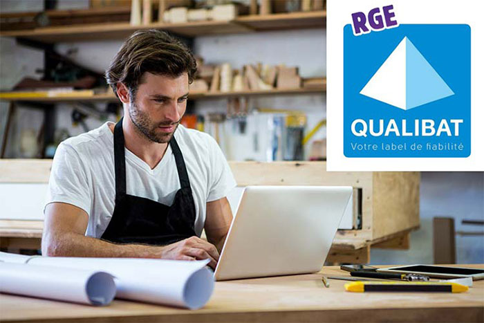 d&eacute;couvrez nos conseils pour bien choisir une entreprise de r&eacute;novation fiable et professionnelle. comparez les crit&egrave;res essentiels pour r&eacute;ussir vos travaux en toute s&eacute;r&eacute;nit&eacute;.