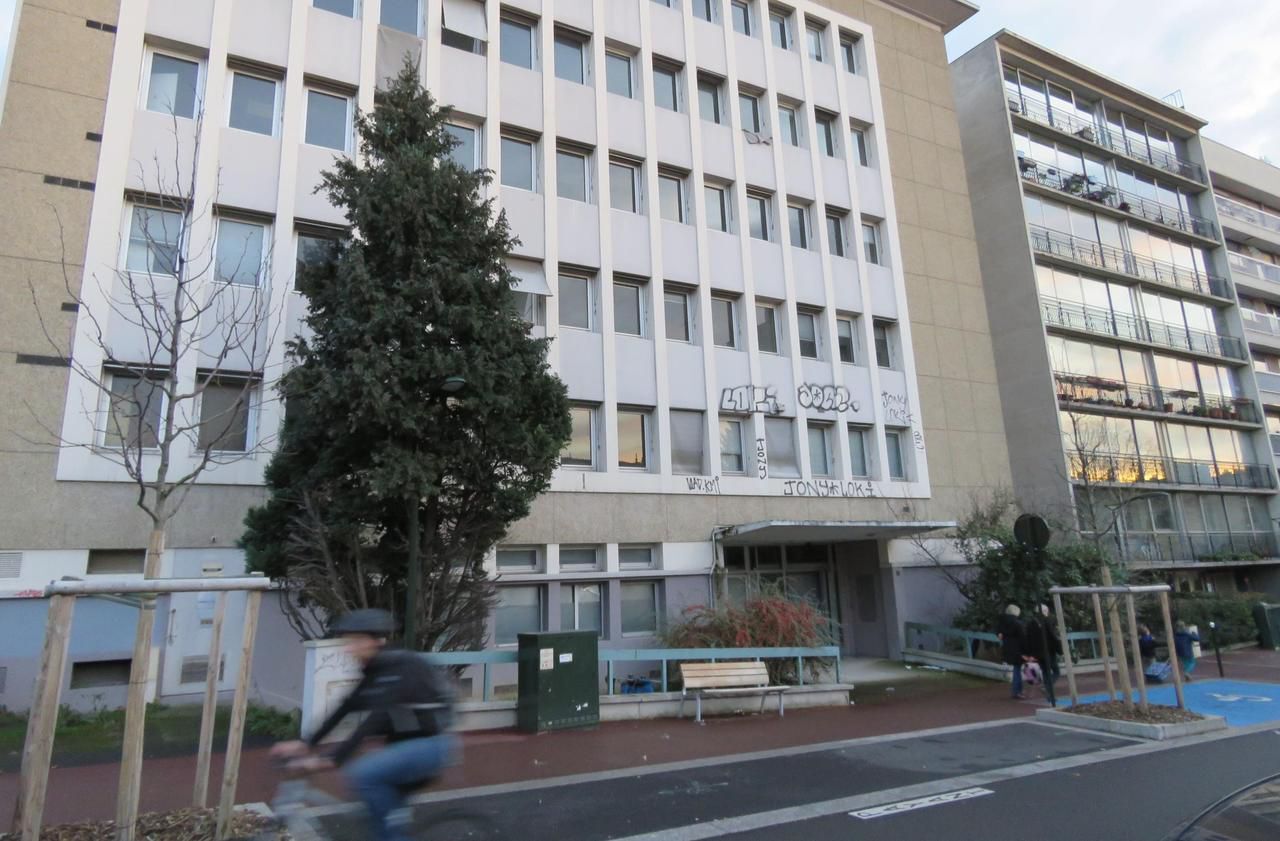 besoin d&rsquo;un d&eacute;pannage &agrave; bourg-la-reine ? intervention rapide pour tout probl&egrave;me &eacute;lectrique, plomberie ou serrurerie. service professionnel, disponible 24h/24 et 7j/7 pour vous d&eacute;panner efficacement.