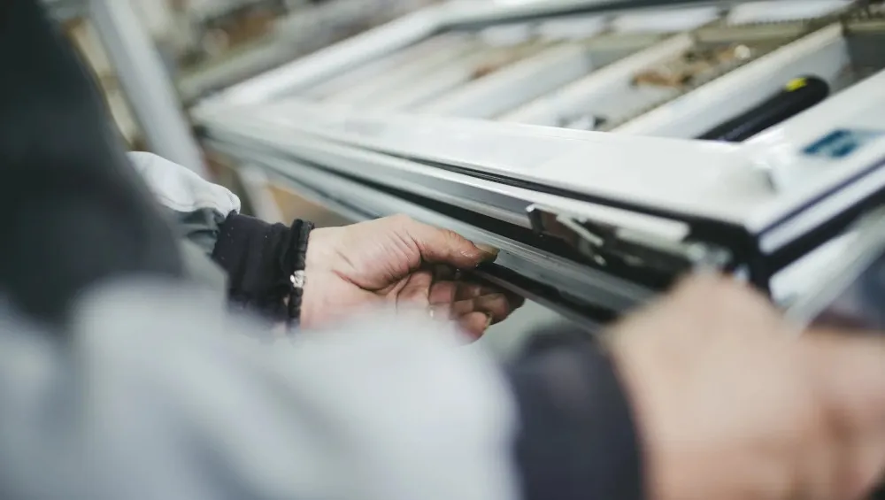 besoin d'un d&eacute;pannage rapide pour vos fen&ecirc;tres &agrave; bourg ? profitez d'un service professionnel, efficace et abordable pour la r&eacute;paration et le remplacement de fen&ecirc;tres. intervention rapide et devis gratuit !