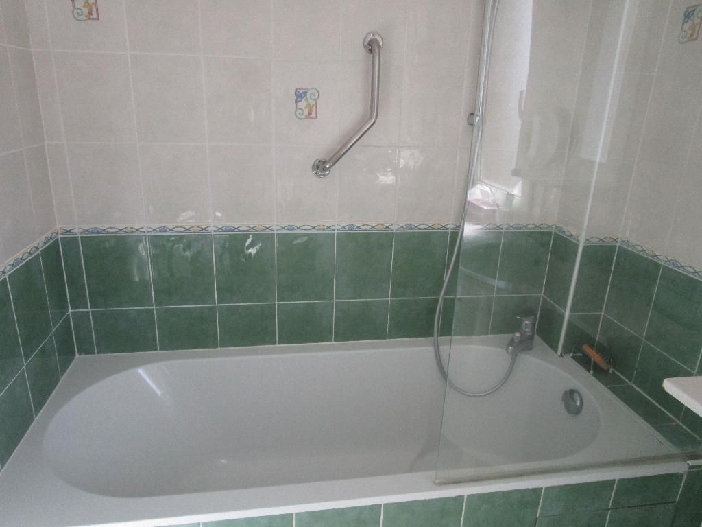 faites appel &agrave; un plombier professionnel &agrave; bourg-la-reine pour vos travaux d'installation, de d&eacute;pannage ou de r&eacute;novation en plomberie. service rapide, fiable et devis gratuit.