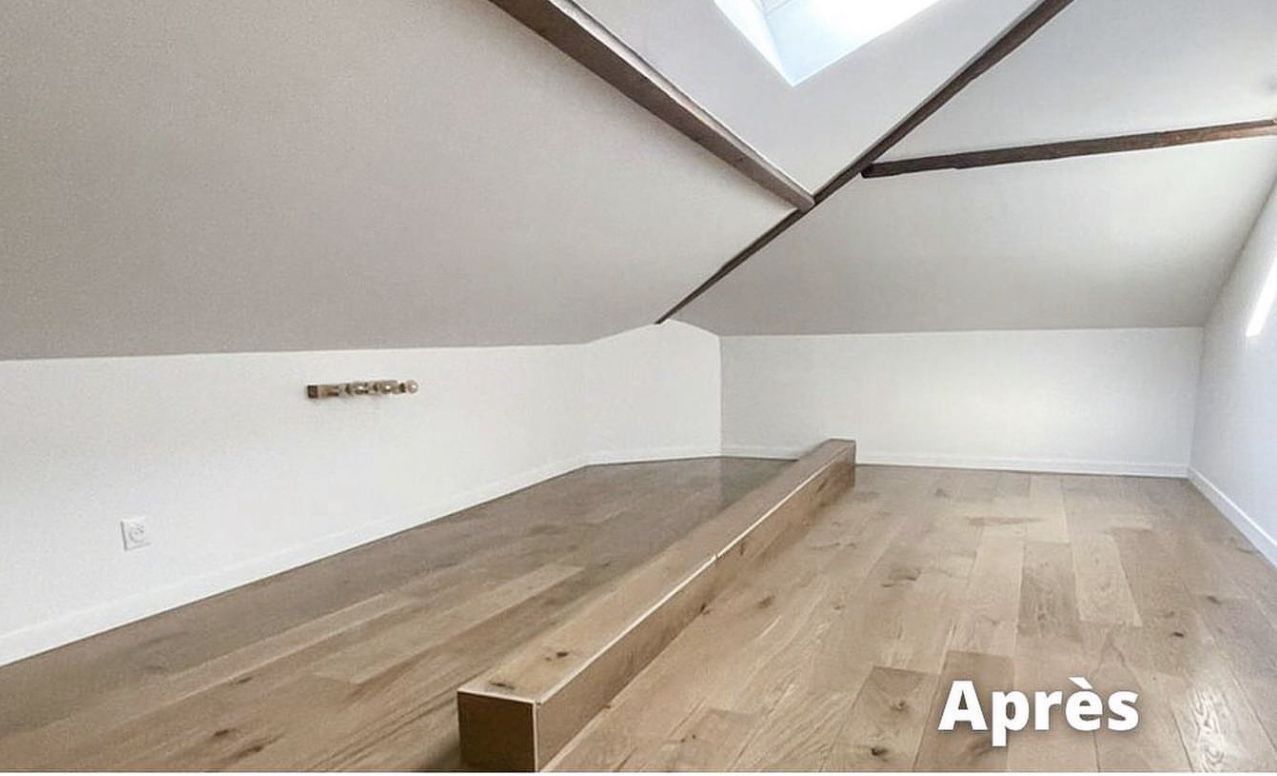 d&eacute;couvrez comment transformer vos combles en un espace de vie confortable gr&acirc;ce &agrave; des conseils et astuces pour la r&eacute;novation, l&rsquo;isolation et l&rsquo;am&eacute;nagement des combles adapt&eacute;s &agrave; vos besoins.