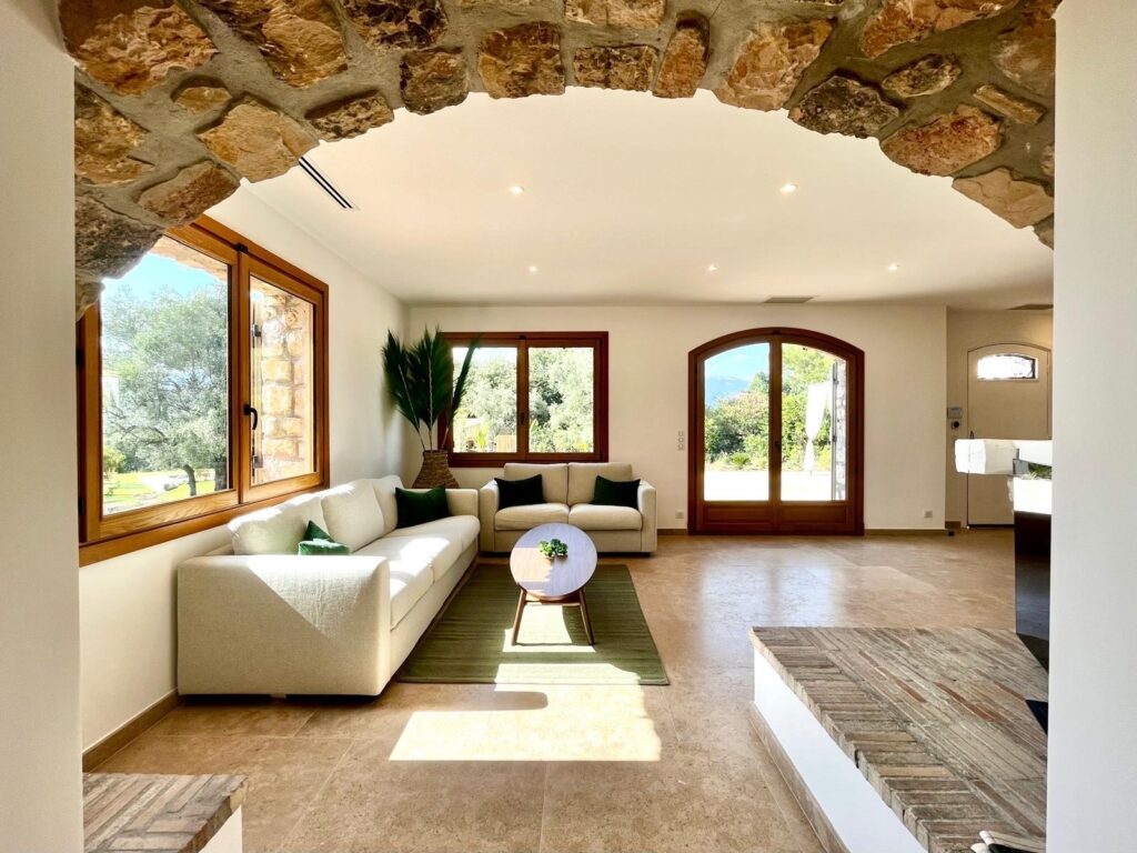 confiez votre rénovation intérieure à des experts ! améliorez votre espace avec des solutions sur mesure pour votre maison ou appartement. devis gratuit et accompagnement personnalisé.