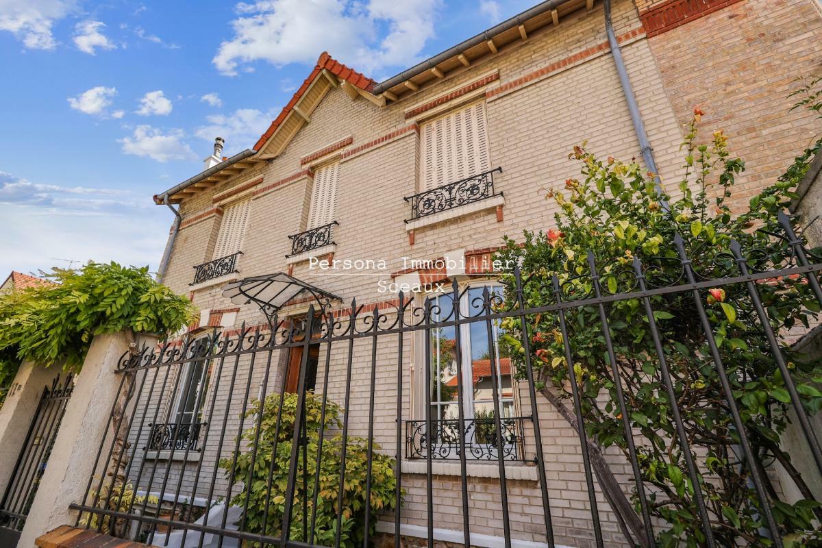 confiez la r&eacute;novation de votre maison &agrave; bourg-la-reine &agrave; des experts qualifi&eacute;s. am&eacute;liorez confort, esth&eacute;tique et valorisez votre bien gr&acirc;ce &agrave; des travaux sur mesure. devis gratuit et conseils personnalis&eacute;s.