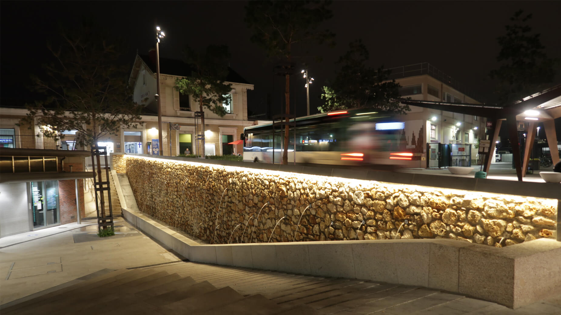 d&eacute;couvrez nos solutions de r&eacute;seau informatique &agrave; bourg-la-reine : installation, maintenance et s&eacute;curit&eacute; pour entreprises et particuliers. service rapide et sur mesure.