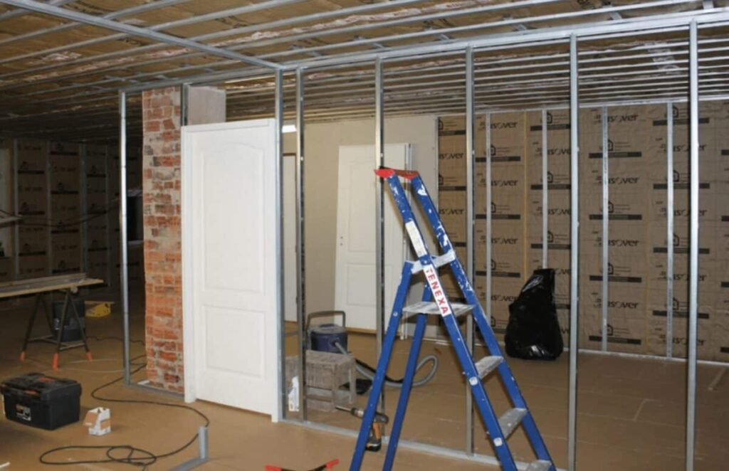 découvrez le prix du placo au m2 : guide complet des tarifs, facteurs qui influencent le coût, conseils pour estimer votre budget et réussir vos travaux de pose de plaques de plâtre.